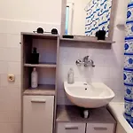 Kosi Toranj Apartamento *