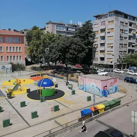 Kosi Toranj *