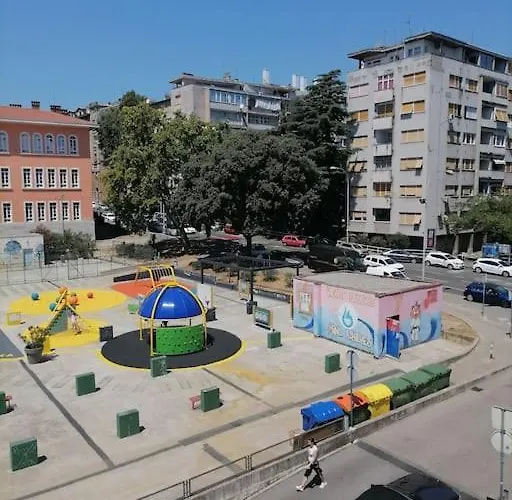 Kosi Toranj *